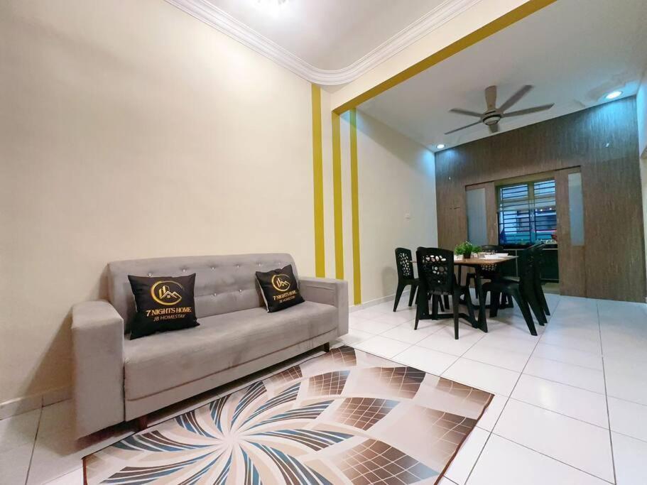 A21 Tebrau Austin 12 Rumah percutian