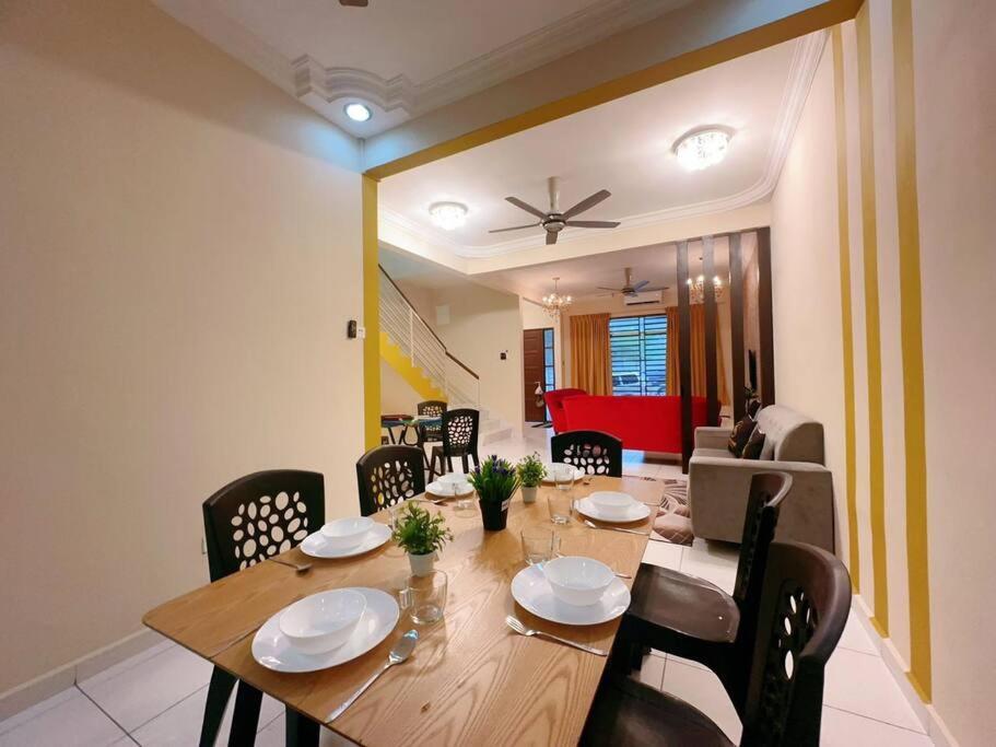 A21 Tebrau Austin 12 Rumah percutian *